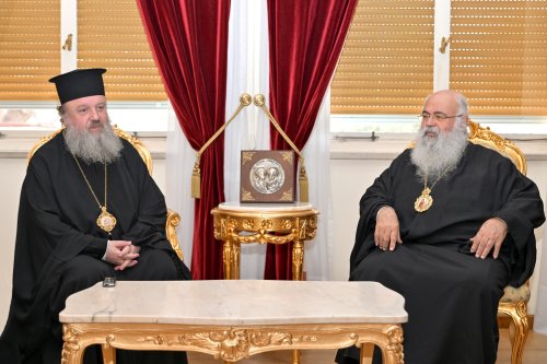 Delegaţia Patriarhiei Române în Cipru a fost primită de Arhiepiscopul Gheorghe al Ciprului Poza 307600