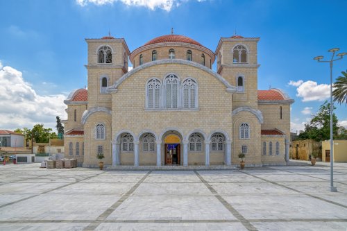 Delegaţia Patriarhiei Române în Cipru a fost primită de Arhiepiscopul Gheorghe al Ciprului Poza 307612