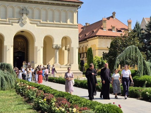 50 de tineri polonezi oaspeţi în Arhiepiscopia Alba Iuliei Poza 307693