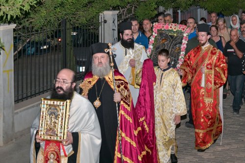 Biserica Arhanghelului Mihail din Limassol şi-a sărbătorit ocrotitorul spiritual Poza 307872