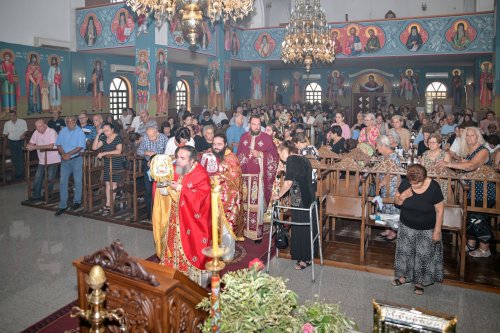 Biserica Arhanghelului Mihail din Limassol şi-a sărbătorit ocrotitorul spiritual Poza 307906