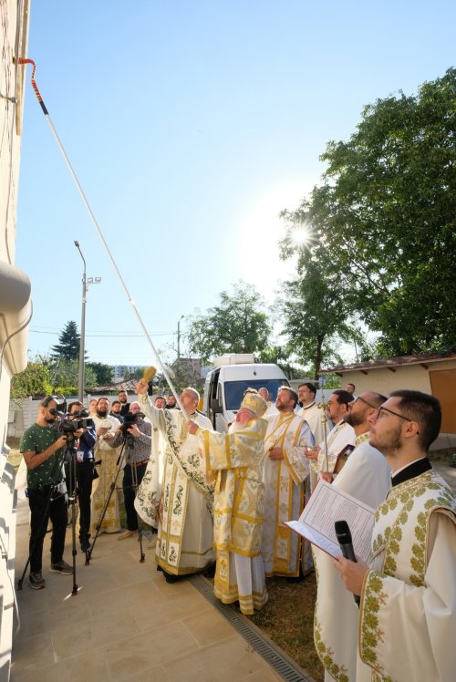 Veșmânt de har pentru biserica Sfântului Gheorghe din cartierul bucureștean Andronache Poza 307992