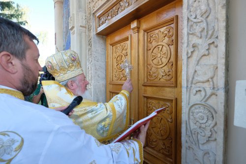 Veșmânt de har pentru biserica Sfântului Gheorghe din cartierul bucureștean Andronache Poza 307994