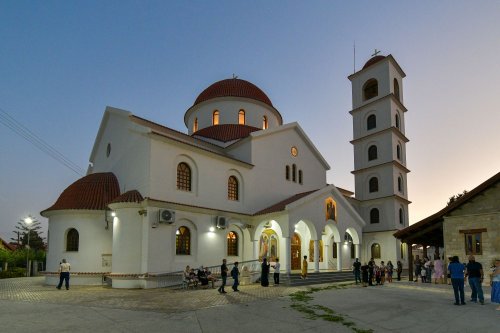 Pelerinaj în insula Cipru cu moaştele Sfântului Sfinţit Mucenic Ciprian Poza 308281