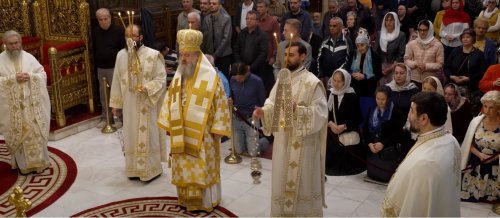 Duminica după Înălțarea Sfintei Cruci la Catedrala Patriarhală Poza 308627