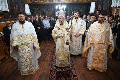 Sărbătoare la Liceul Ortodox „Episcop Roman Ciorogariu” din Oradea Poza 308934