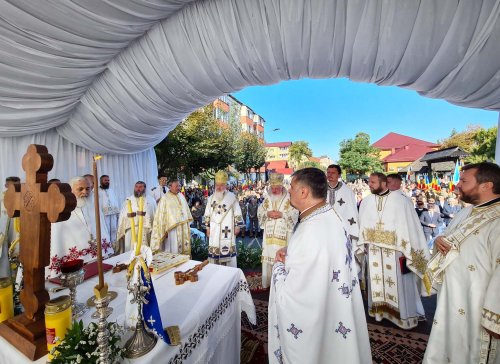 Biserica de Garnizoană „Înălțarea Domnului” din Bistrița a fost resfințită Poza 309448