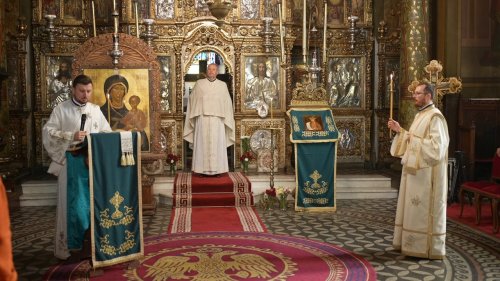 Cinstirea Sfântului Neagoe Basarab la Biserica „Sfântul Silvestru” Poza 309790