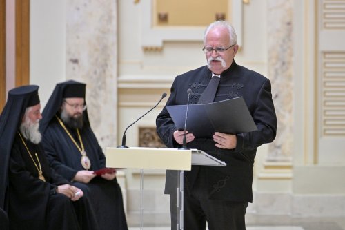 Moment festiv la aniversarea întronizării Patriarhului României Poza 310008