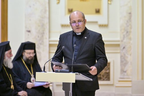 Moment festiv la aniversarea întronizării Patriarhului României Poza 310010