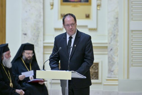 Moment festiv la aniversarea întronizării Patriarhului României Poza 310011