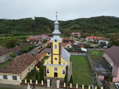 Biserica Parohiei Var a sărbătorit 200 de ani de existență Poza 310053