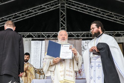 Târnosirea bisericii de la Mănăstirea Pantocrator, Beclean Poza 310063