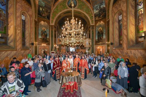 Zi de hram la Biserica Zlătari din București Poza 310355