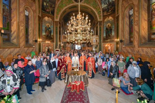 Zi de hram la Biserica Zlătari din București Poza 310356