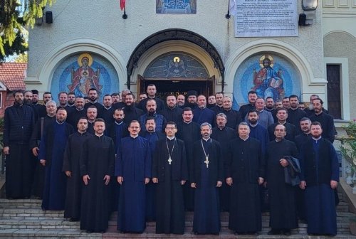 Conferințe preoțești și Sinaxă monahală în Episcopia Oradiei Poza 310384