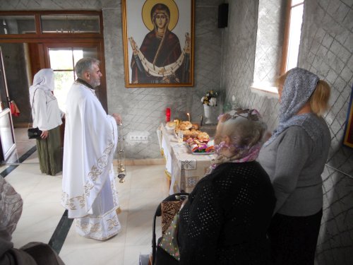 Biserica Mănăstirii Talpa, poartă deschisă spre Înviere Poza 309755