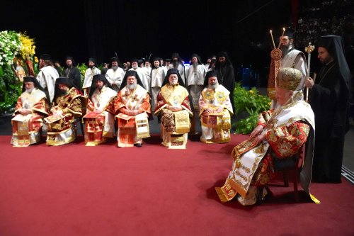 A început vizita Patriarhului Ecumenic Bartolomeu în Australia Poza 310729