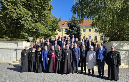 Întâlnirea reprezentanților statului român și ai cultelor religioase recunoscute din România Poza 310979