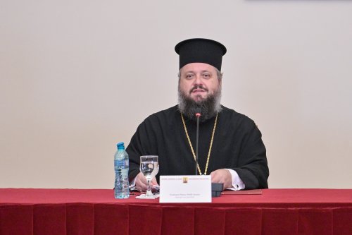 Primele sesiuni de lucru ale simpozionului dedicat pastorației și îngrijirii bolnavilor Poza 310989