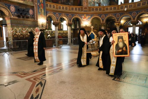 Moaştele Sfântului Gheorghe de la Cernica aduse la Sibiu Poza 311431