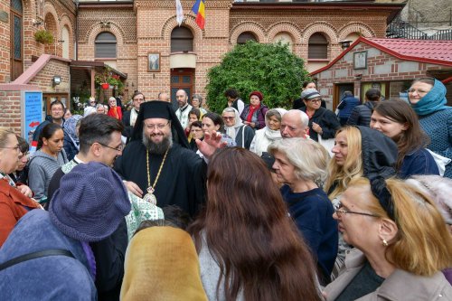 Cinstirea ocrotitoarei Moldovei la o biserică istorică din București Poza 311701