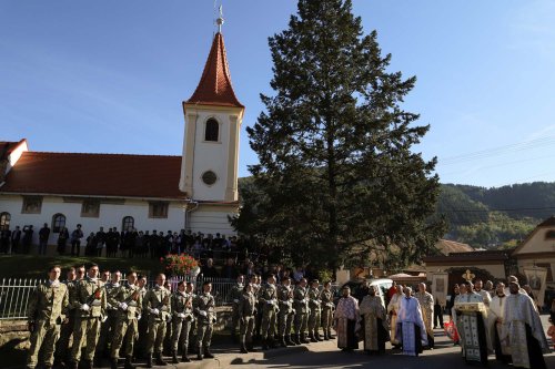 Moaştele Sfântului Gheorghe de la Cernica, în Mărginimea Sibiului Poza 311619