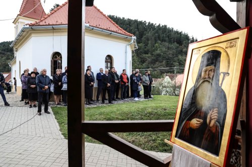 Moaştele Sfântului Gheorghe de la Cernica, în Mărginimea Sibiului Poza 311635