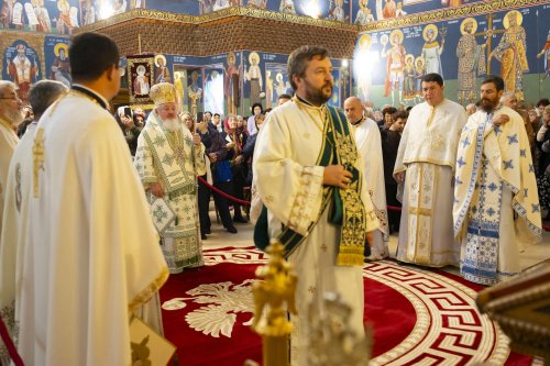 Praznicul Bisericii „Sfânta Vineri”- Drumul Taberei Poza 311769