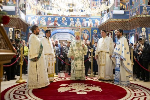 Praznicul Bisericii „Sfânta Vineri”- Drumul Taberei Poza 311773