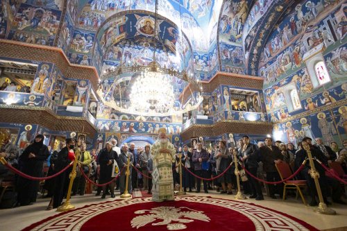 Praznicul Bisericii „Sfânta Vineri”- Drumul Taberei Poza 311775