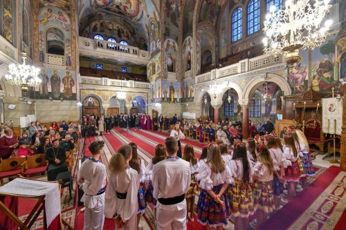 Concert „Lăudați pe Domnul!” la o biserică din București Poza 312580