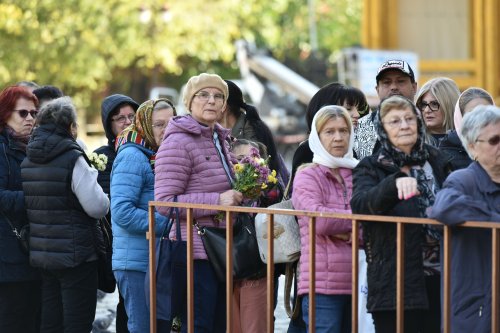 Joi are loc procesiunea „Calea Sfinților” în București  Poza 312525