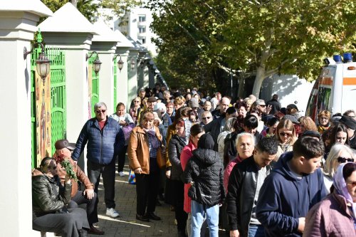 Joi are loc procesiunea „Calea Sfinților” în București  Poza 312526