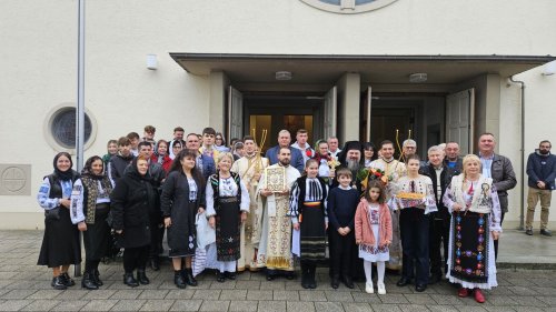 Episcopul Europei de Nord a vizitat comunități românești din Germania Poza 312654