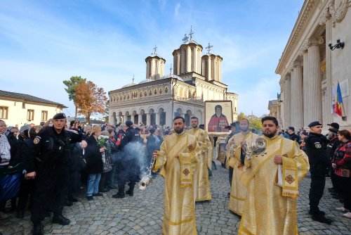 Debutul hramului de toamnă al Catedralei Patriarhale Poza 312762