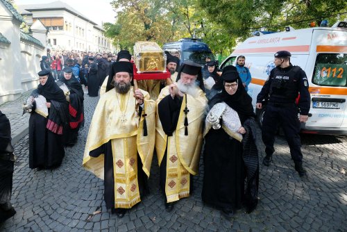 Debutul hramului de toamnă al Catedralei Patriarhale Poza 312765