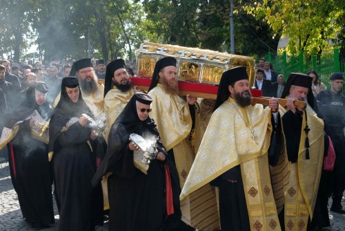 Debutul hramului de toamnă al Catedralei Patriarhale Poza 312767