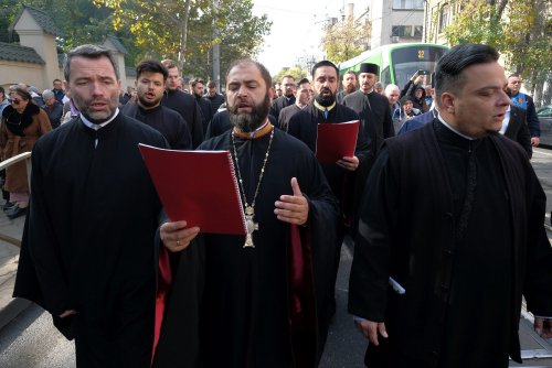 Debutul hramului de toamnă al Catedralei Patriarhale Poza 312770