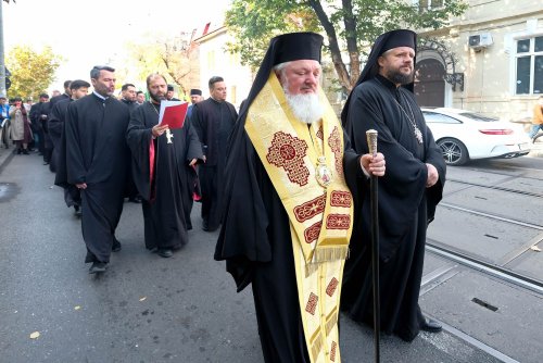 Debutul hramului de toamnă al Catedralei Patriarhale Poza 312771