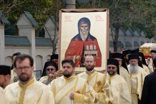 Debutul hramului de toamnă al Catedralei Patriarhale Poza 312775