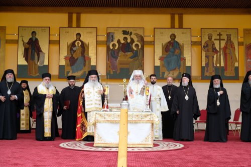 Debutul hramului de toamnă al Catedralei Patriarhale Poza 312789