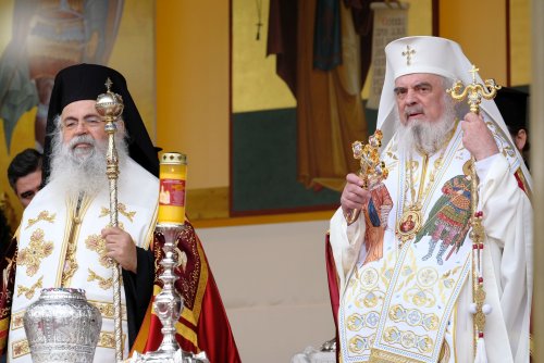 Debutul hramului de toamnă al Catedralei Patriarhale Poza 312792