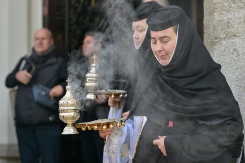 Debutul hramului de toamnă al Catedralei Patriarhale Poza 312826