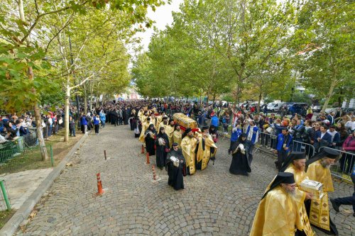 Debutul hramului de toamnă al Catedralei Patriarhale Poza 312842