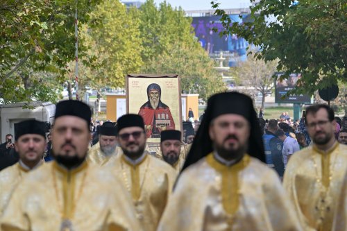 Debutul hramului de toamnă al Catedralei Patriarhale Poza 312843