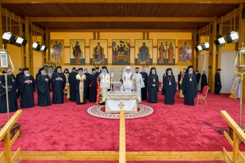 Debutul hramului de toamnă al Catedralei Patriarhale Poza 312866