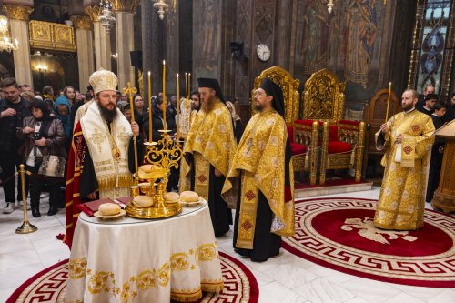 Rugăciune de laudă adusă Sfântului și Dreptului Lazăr la Catedrala Patriarhală Poza 312912