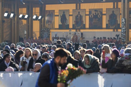 Mucenicul Dimitrie cinstit la București de Arhiepiscopul Ciprului Poza 313320