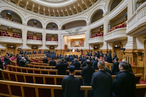 Ședință solemnă a Sfântului Sinod la Palatul Patriarhiei Poza 313158